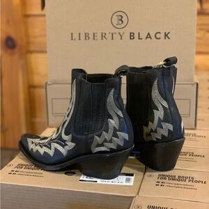 Cowgirl boots Liberty Black Slip on Stitch Bootie Negro